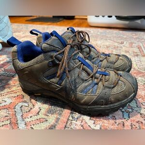 Merrell Women’s 9.5 Hiking Shoes